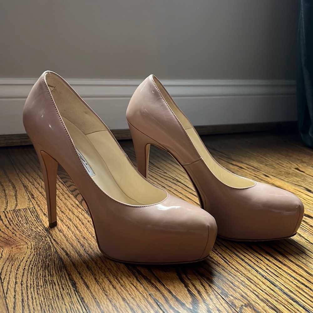 EUC Brian Atwood Nude Pumps